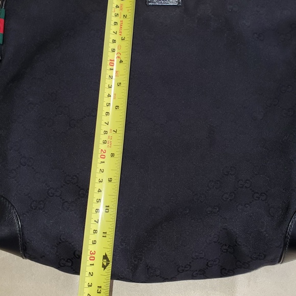 Gucci Messenger Bag, classic design - Picture 8 of 9